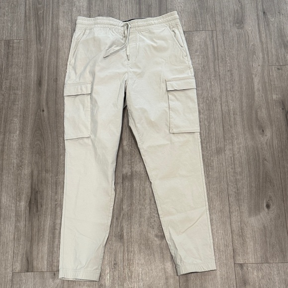Kenneth Cole Active Men's Cream Cargo Joggers Pants Size L - Picture 1 of 12